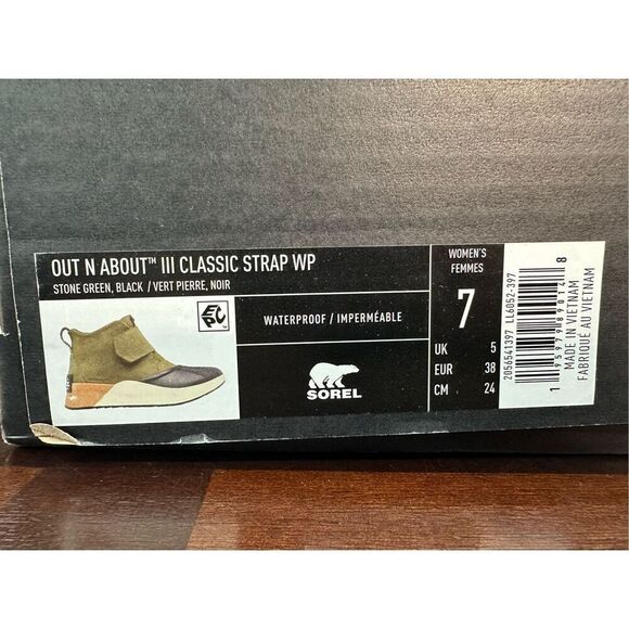 NWT SOREL Out N About III Classic Strap Waterproof Boot Stone Green/ Black - Picture 11 of 12